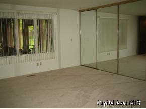 2201 West Washington Place-unit 17 Springfield, IL 62702 - Photo 5 of 7 Gallery Image 5