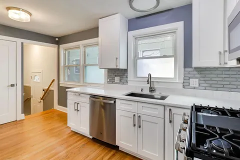 $425,000 | 5061 North Kimberly Avenue, Chicago, IL 60630