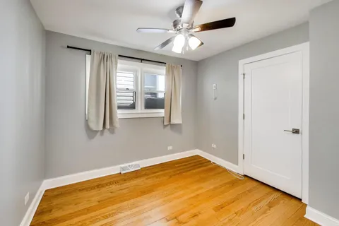 $425,000 | 5061 North Kimberly Avenue, Chicago, IL 60630