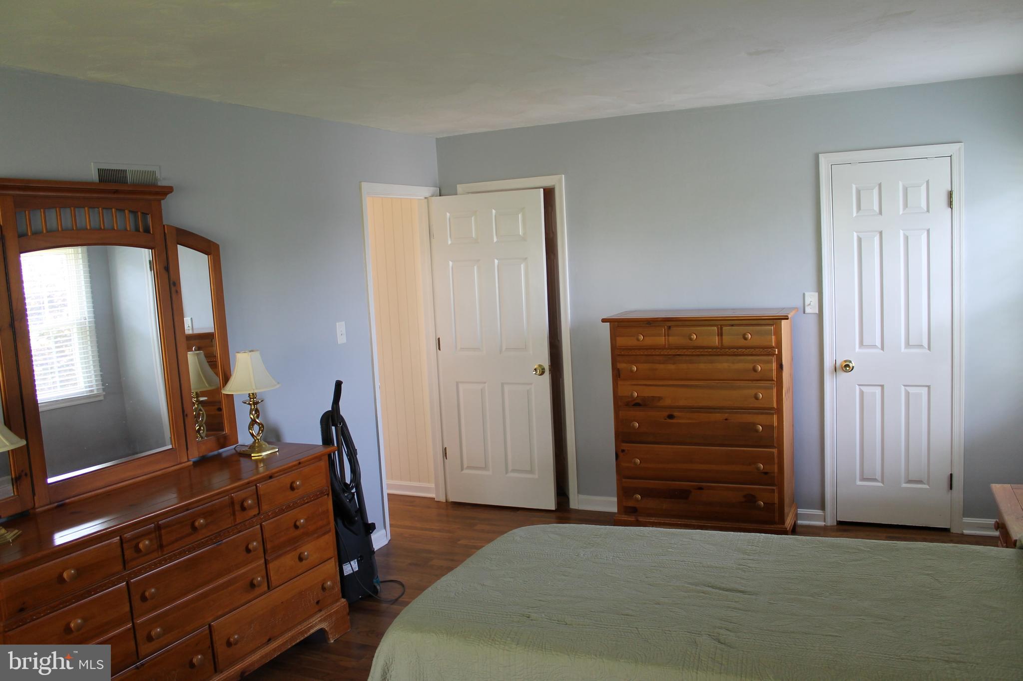 418 Bellevue Road Red Lion, PA 17356 - Photo 32 of 49 1st floor Master
