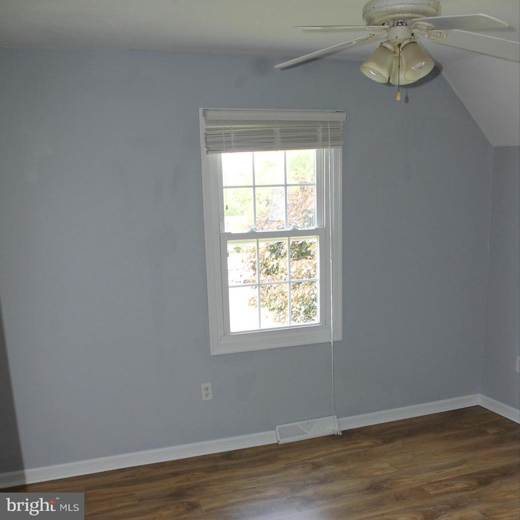 418 Bellevue Road Red Lion, PA 17356 - Photo 37 of 49 2nd Floor Bedroom 2