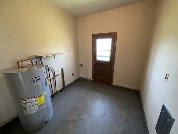 $1,650 | 207 North Mulberry Street, Cornersville, TN 37047