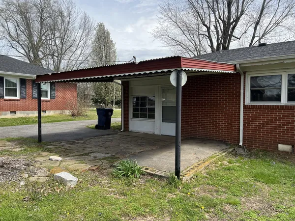 $1,650 | 207 North Mulberry Street, Cornersville, TN 37047