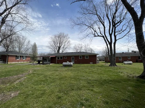 $1,650 | 207 North Mulberry Street, Cornersville, TN 37047