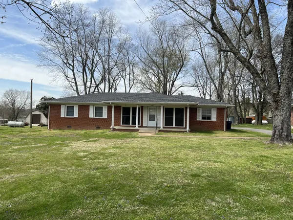 $1,650 | 207 North Mulberry Street, Cornersville, TN 37047