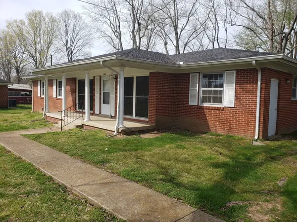 $1,650 | 207 North Mulberry Street, Cornersville, TN 37047