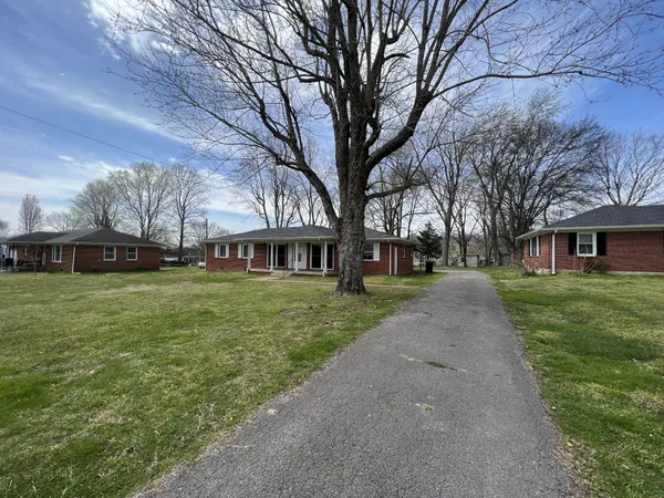 $1,650 | 207 North Mulberry Street, Cornersville, TN 37047