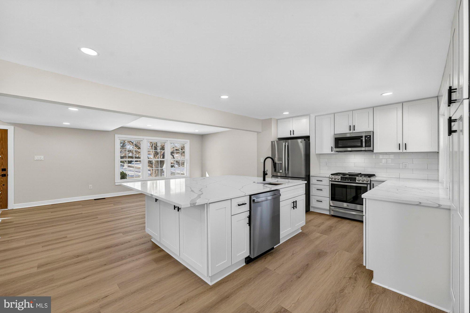 8612 Cottage Street Vienna, VA 22180 - Photo 14 of 61