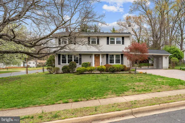 $1,100,000 | 8612 Cottage Street, Vienna, VA 22180