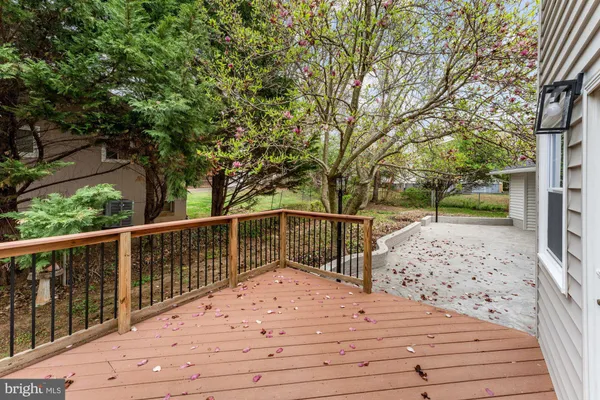 $1,100,000 | 8612 Cottage Street, Vienna, VA 22180