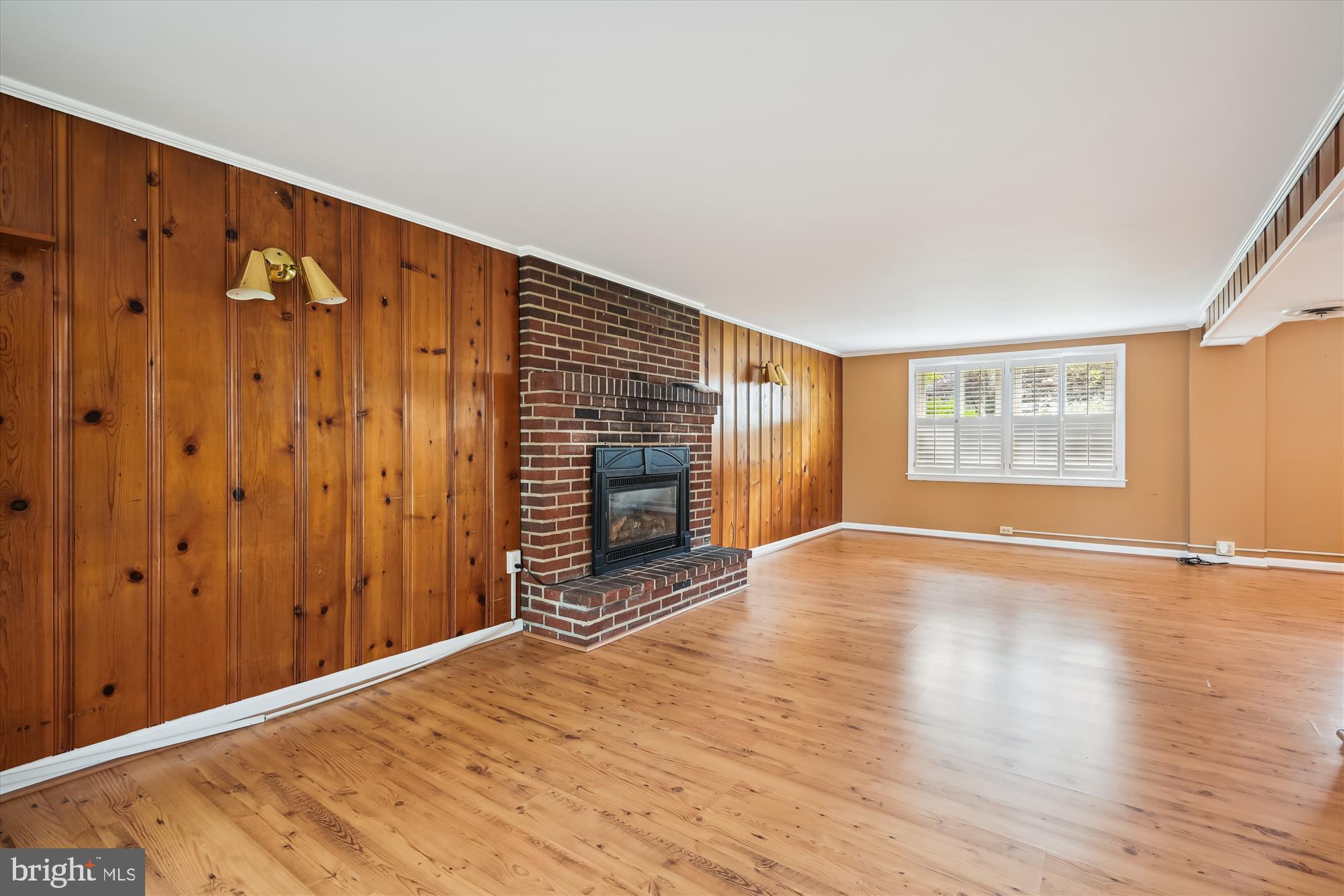 377 Dutch Ship Road Pasadena, MD 21122 - Photo 3 of 49 Recreation Room