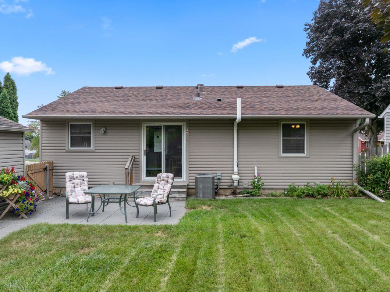 1004 14th Avenue Northeast Rochester, MN 55906 - Photo 5 of 31 Gallery Image 5