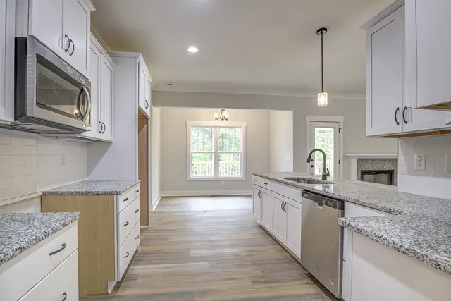 a view of utility room