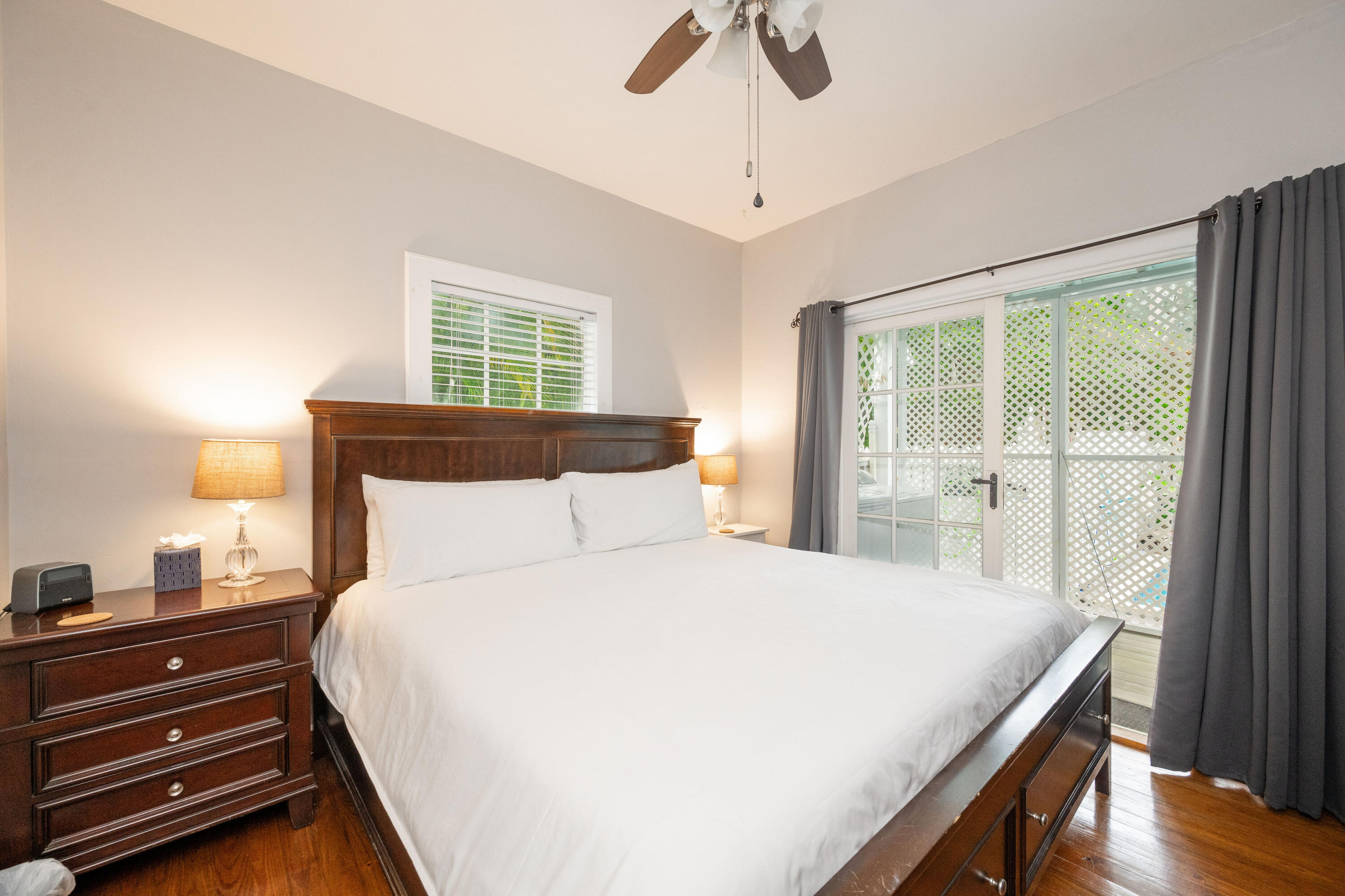 906 Truman Avenue, Unit 2 Key West, FL 33040 - Photo 26 of 33 NDP_1050-Edit