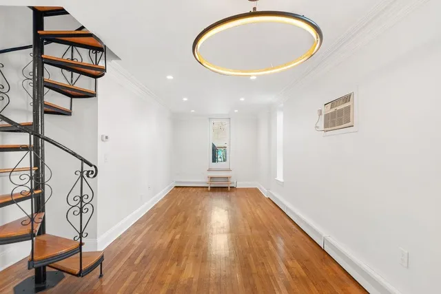 $999,999 | 422 Grand Street, Unit 3, Hoboken, NJ 07030