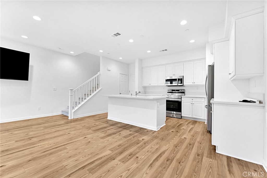 10765 Graphite Street Spring Valley, CA 91977 - Photo 5 of 30
