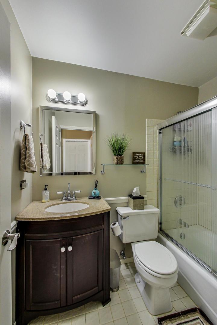 43 South Delany Road Gurnee, IL 60031 - Photo 14 of 27