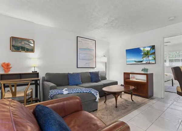 $1,625 | 820 Northeast 16th Avenue, Unit 4, Fort Lauderdale, FL 33304