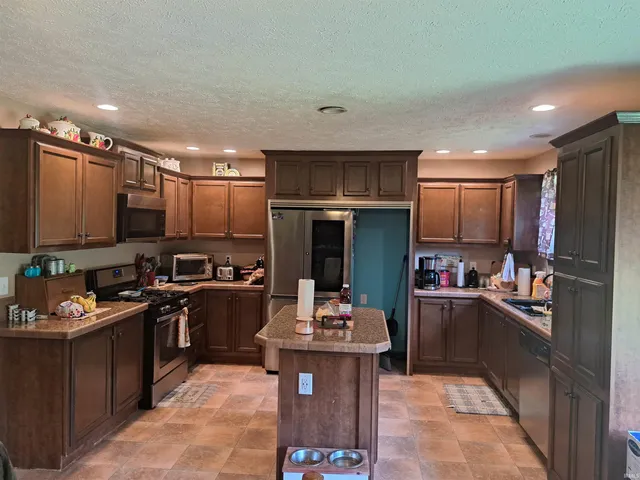 $267,500 | 191 Highway 23, Knox, IN 46534