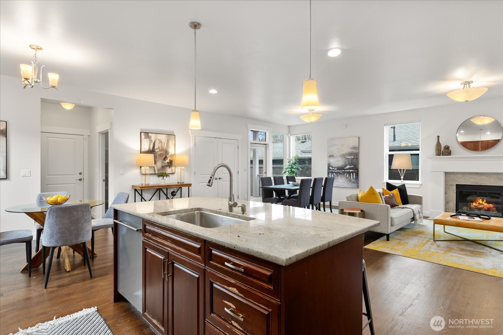 4840 48th Avenue Southwest Seattle, WA 98116 - Photo 14 of 40