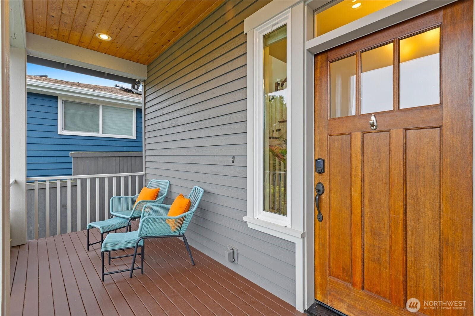 4840 48th Avenue Southwest Seattle, WA 98116 - Photo 3 of 40