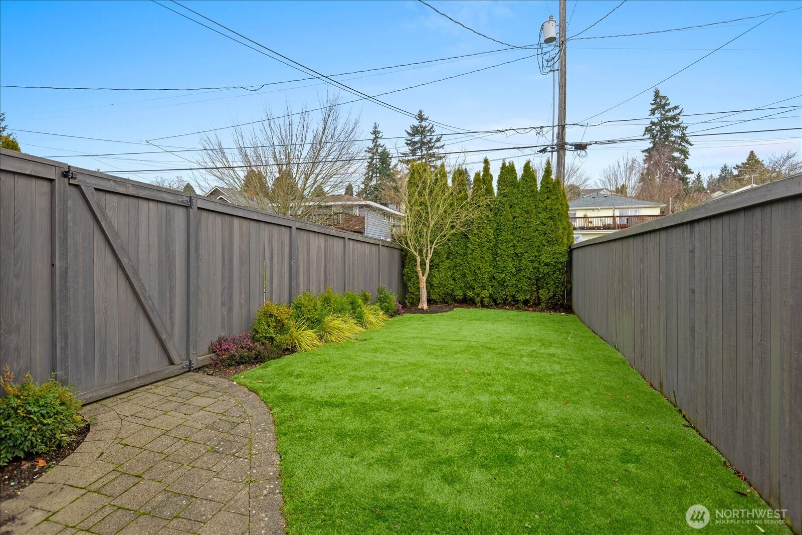 4840 48th Avenue Southwest Seattle, WA 98116 - Photo 34 of 40