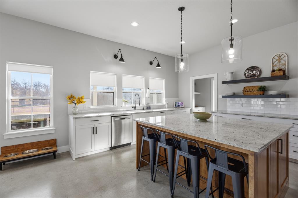 105 Proctor Lane Decatur, TX 76234 - Photo 11 of 40