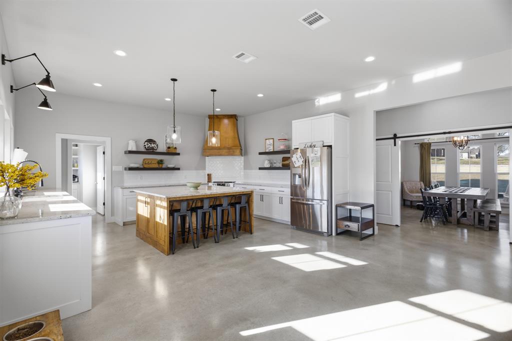 105 Proctor Lane Decatur, TX 76234 - Photo 13 of 40