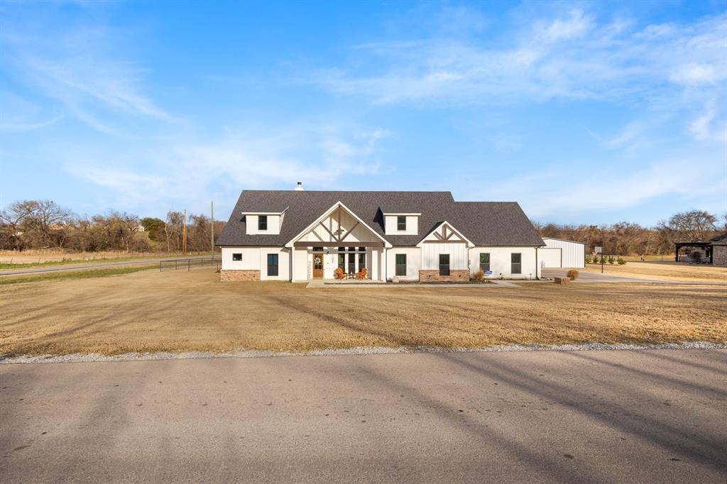 105 Proctor Lane Decatur, TX 76234 - Photo 3 of 40