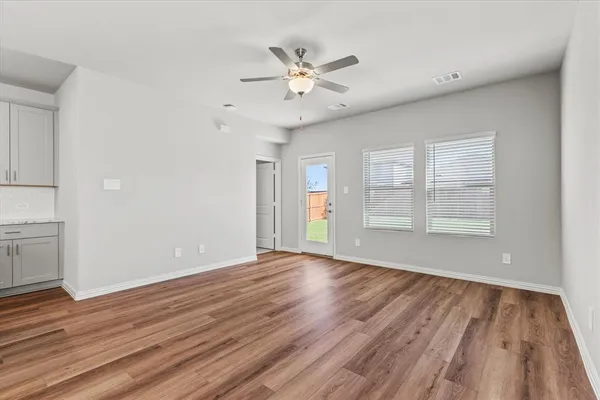 $2,100 | 3935 Worth Drive, Farmersville, TX 75442