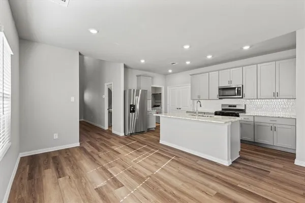 $2,100 | 3935 Worth Drive, Farmersville, TX 75442