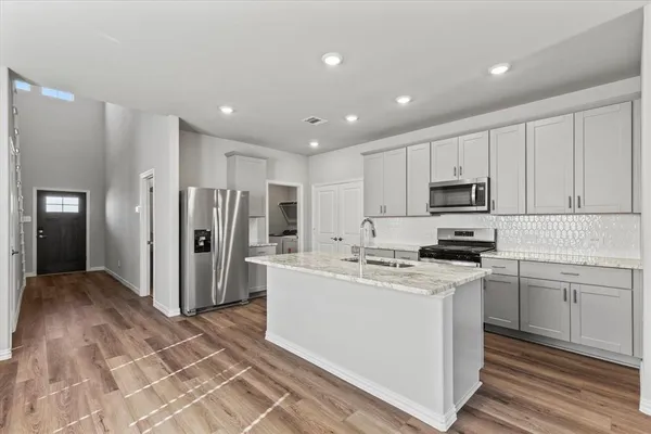 $2,100 | 3935 Worth Drive, Farmersville, TX 75442