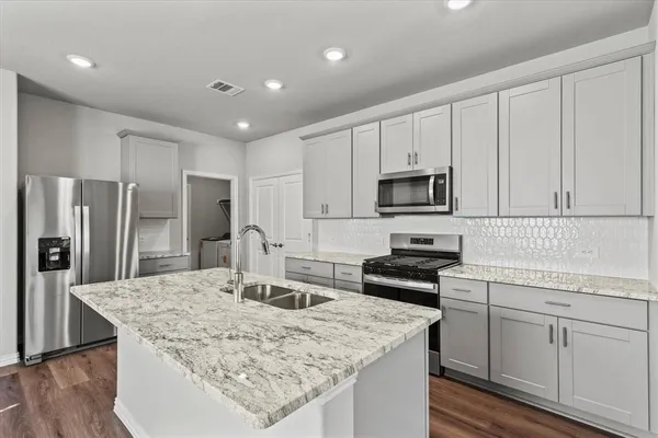 $2,100 | 3935 Worth Drive, Farmersville, TX 75442