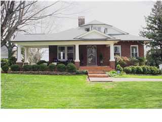 592 South Crest Road Chattanooga, TN 37404 - Photo 1 of 14 Primary Photo