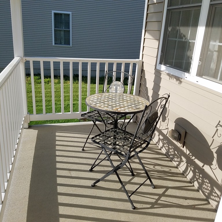 395 Kent Road Springfield, MA 01129 - Photo 3 of 16 Gallery Image 3
