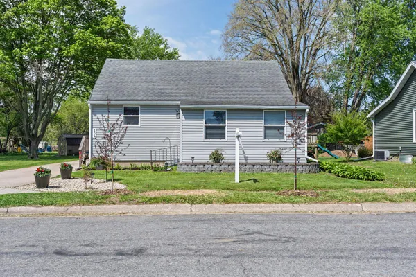 $230,000 | 204 South 1st Street, Brooklyn, WI 53521
