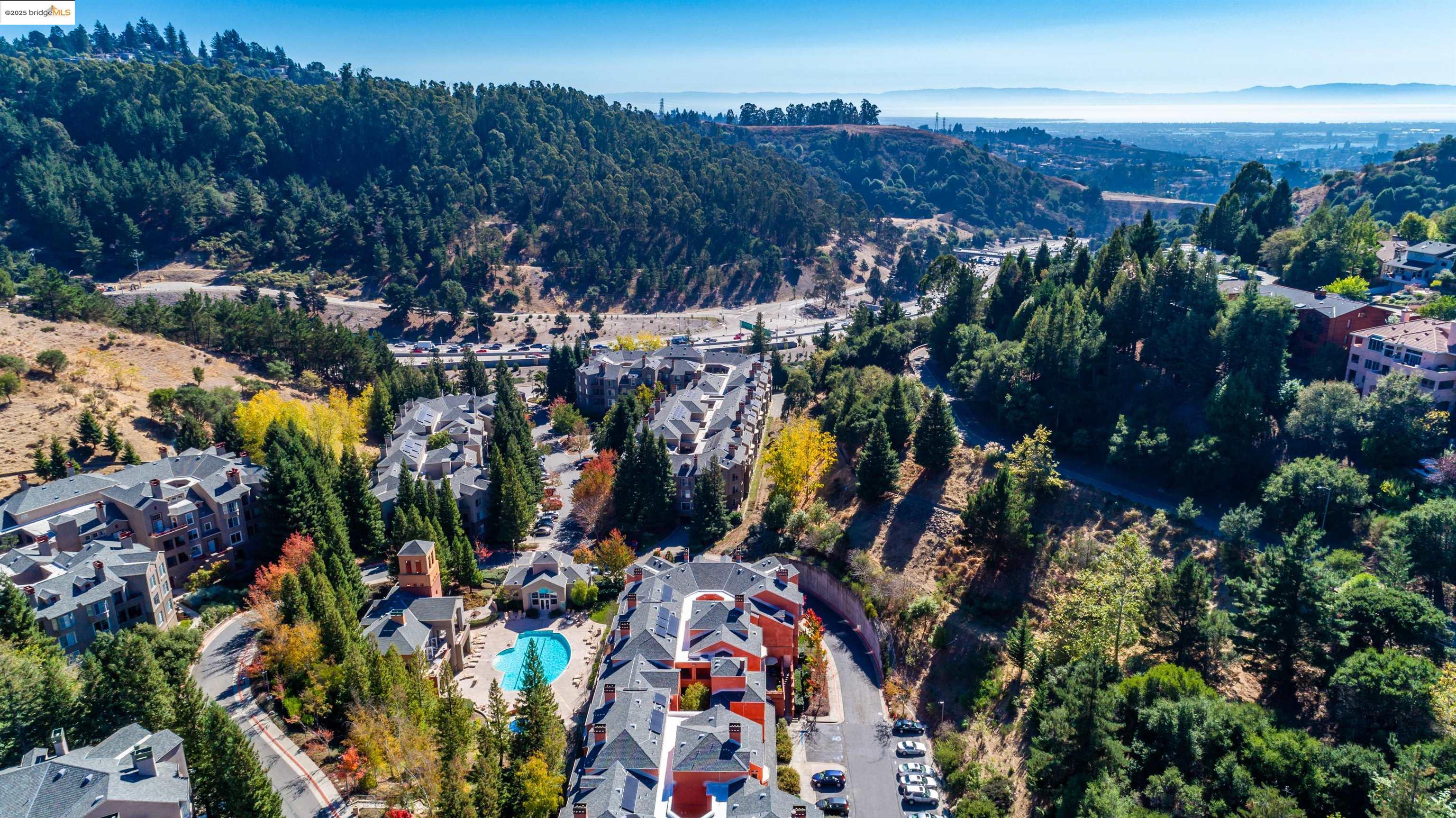 280 Caldecott Lane, Unit 311 Oakland, CA 94618 - Photo 6 of 6 a view of a city