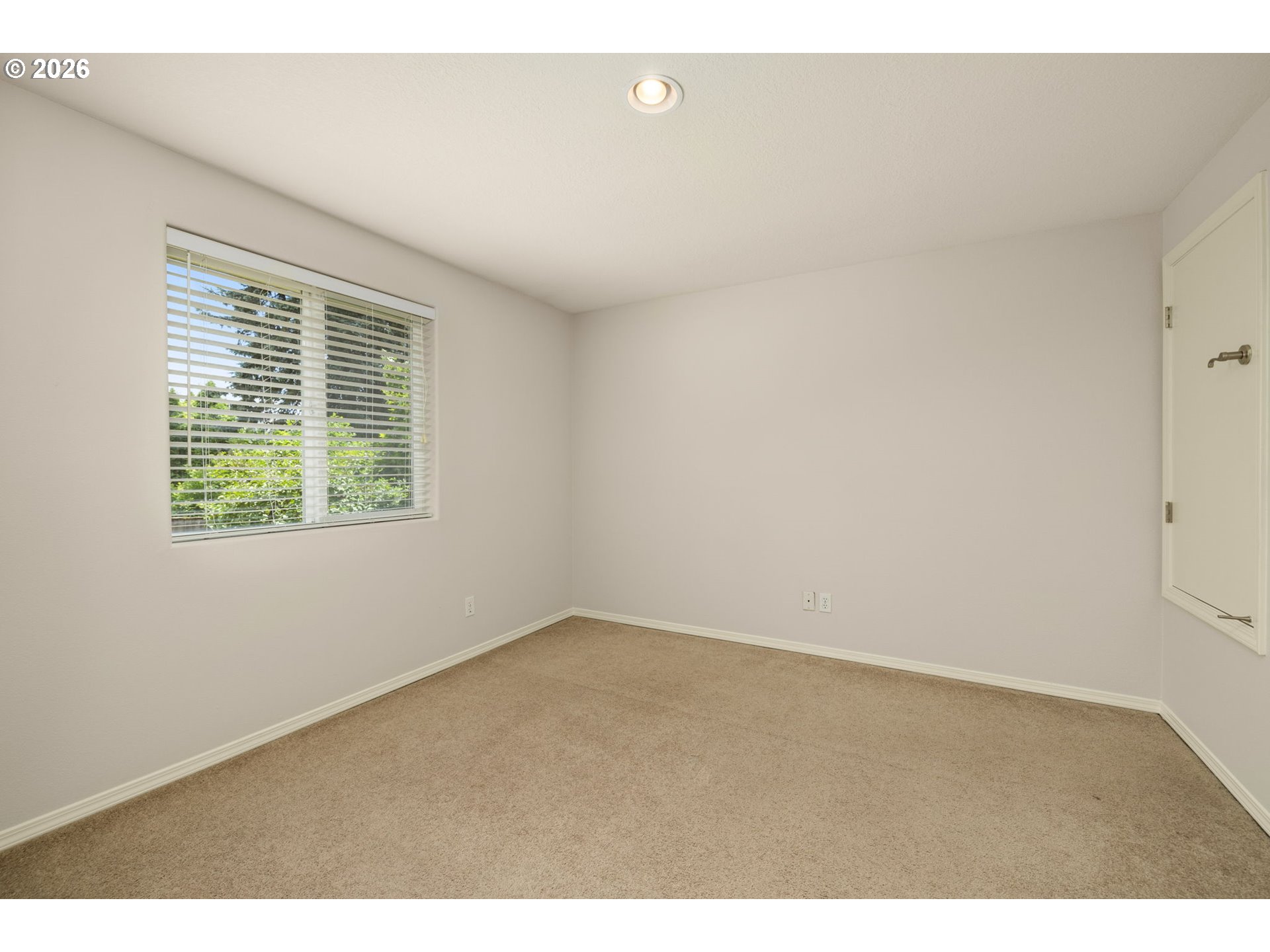 9610 Southwest 47th Avenue Portland, OR 97219 - Photo 18 of 21