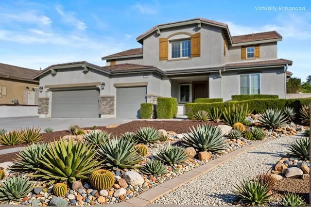 a view of house and outdoor space