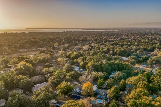 $625,000 | 526 Nassau Drive, Niceville, FL 32578