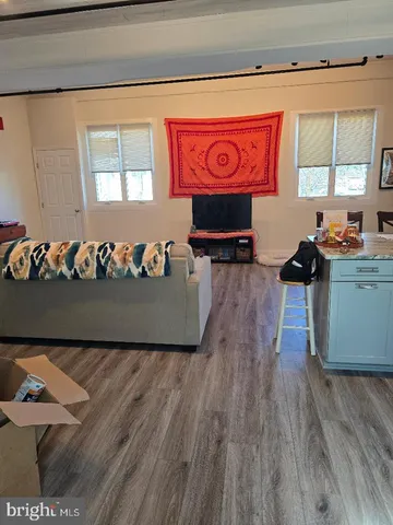 $2,000 | 6 West Loudoun Street, Round Hill, VA 20141