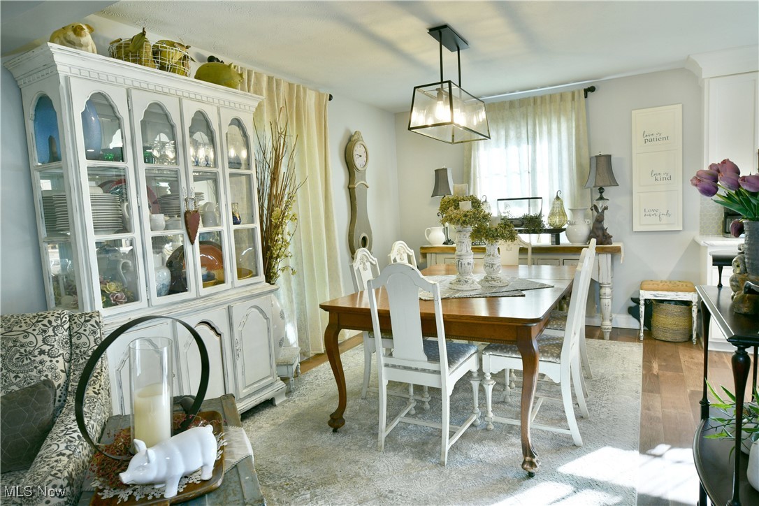 5558 Pierce Road Northwest Warren, OH 44481 - Photo 15 of 50 Dining area with a chandelier