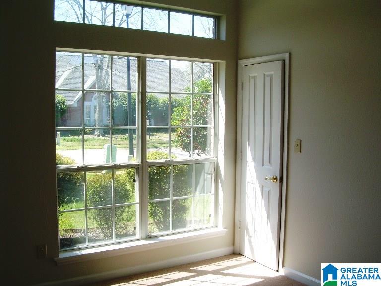 112 Stratshire Lane Pelham, AL 35124 - Photo 7 of 12