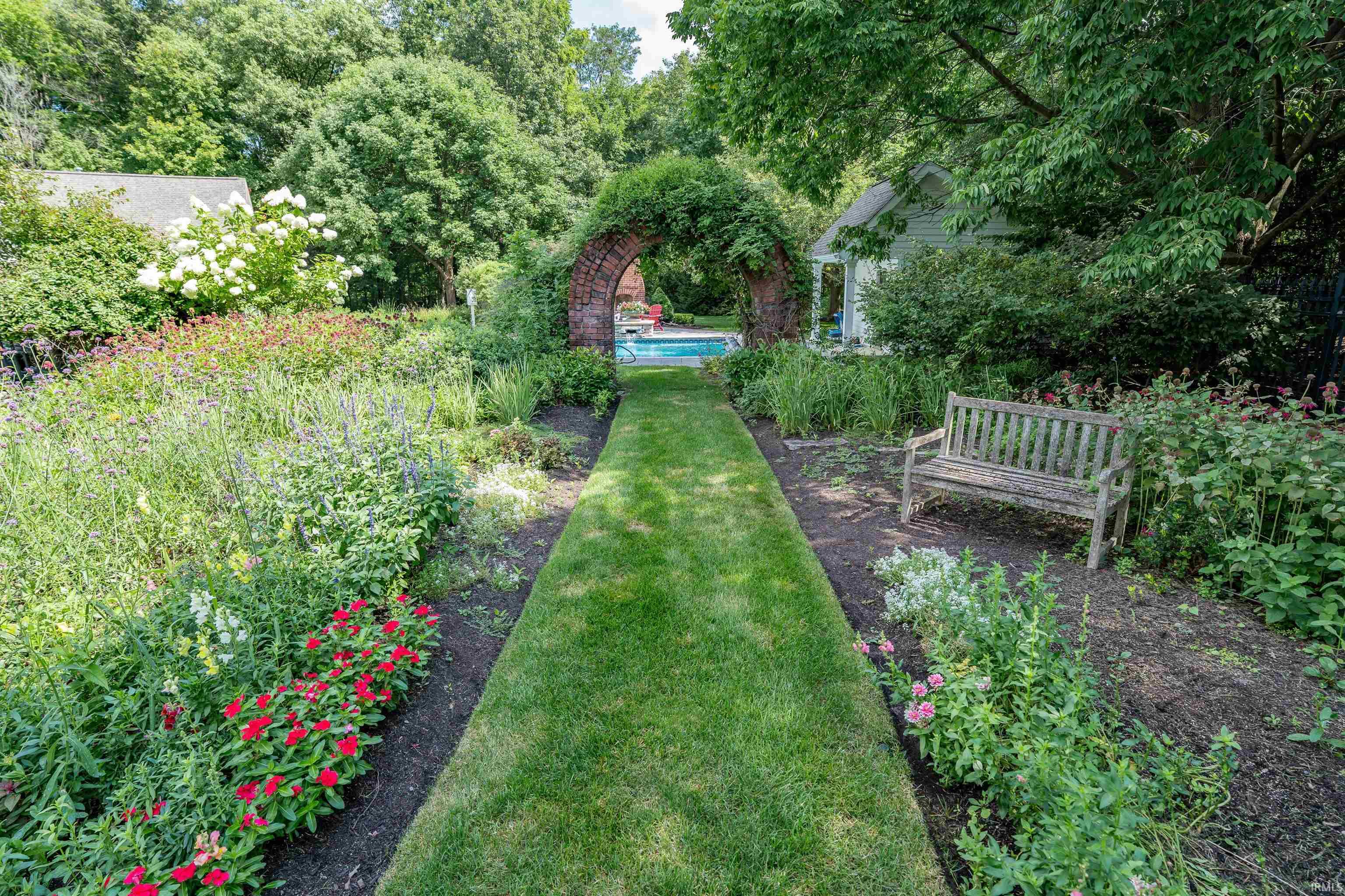 5414 Abbeyhill Road Fort Wayne, IN 46814 - Photo 33 of 36