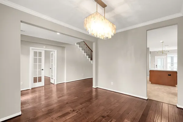 $649,000 | 2425 West Bramlet Drive, Conroe, TX 77304