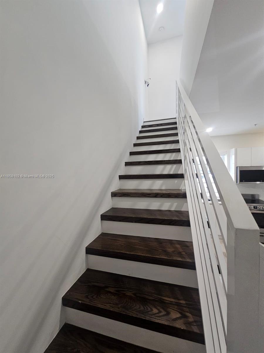 1610 Euclid Avenue, Unit A107 Miami Beach, FL 33139 - Photo 6 of 14 a view of entryway