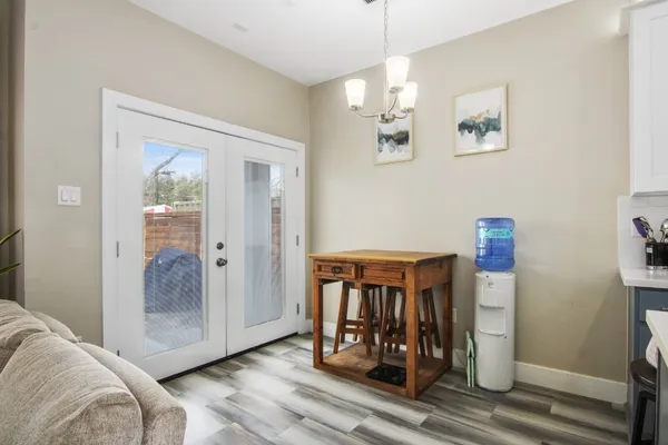 $2,400 | 5417 Texas Street, Unit A, Houston, TX 77011