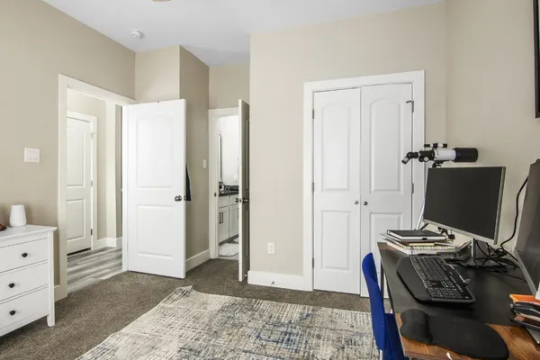 $2,400 | 5417 Texas Street, Unit A, Houston, TX 77011