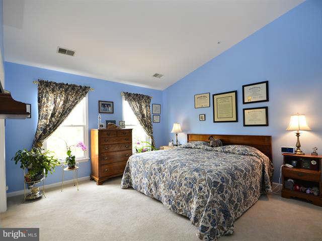 540 Tschiffely Square Road Gaithersburg, MD 20878 - Photo 13 of 24 Bedroom (Master)
