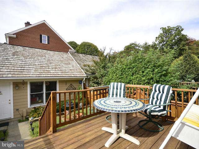 540 Tschiffely Square Road Gaithersburg, MD 20878 - Photo 21 of 24 Exterior (Rear)